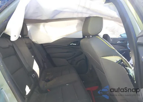 2024 Chevrolet Trax Fwd Activ z USA, uszkodzony, nr VIN KL77LKE22RC209969